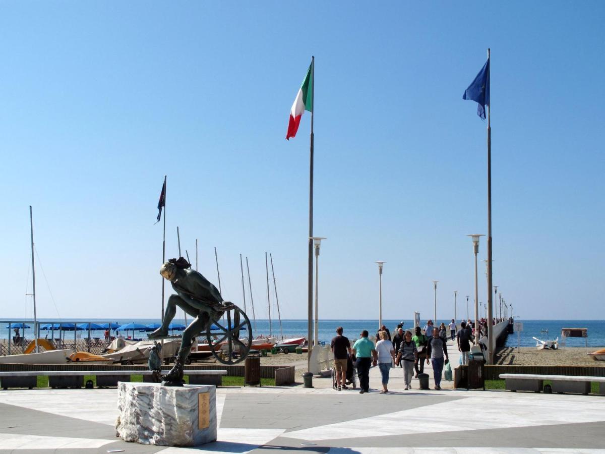 Apartment Il Litorale By Interhome Forte dei Marmi Eksteriør bilde